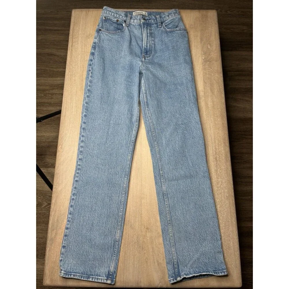 Abercrombie Curve Love 90s Straight Ultra High Rise Jeans Size 27 Light Wash - Picture 2 of 7